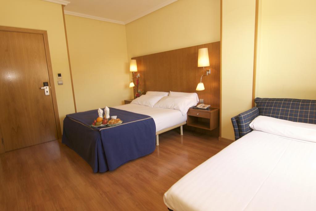 Hotel Galaico Collado Villalba Exterior foto